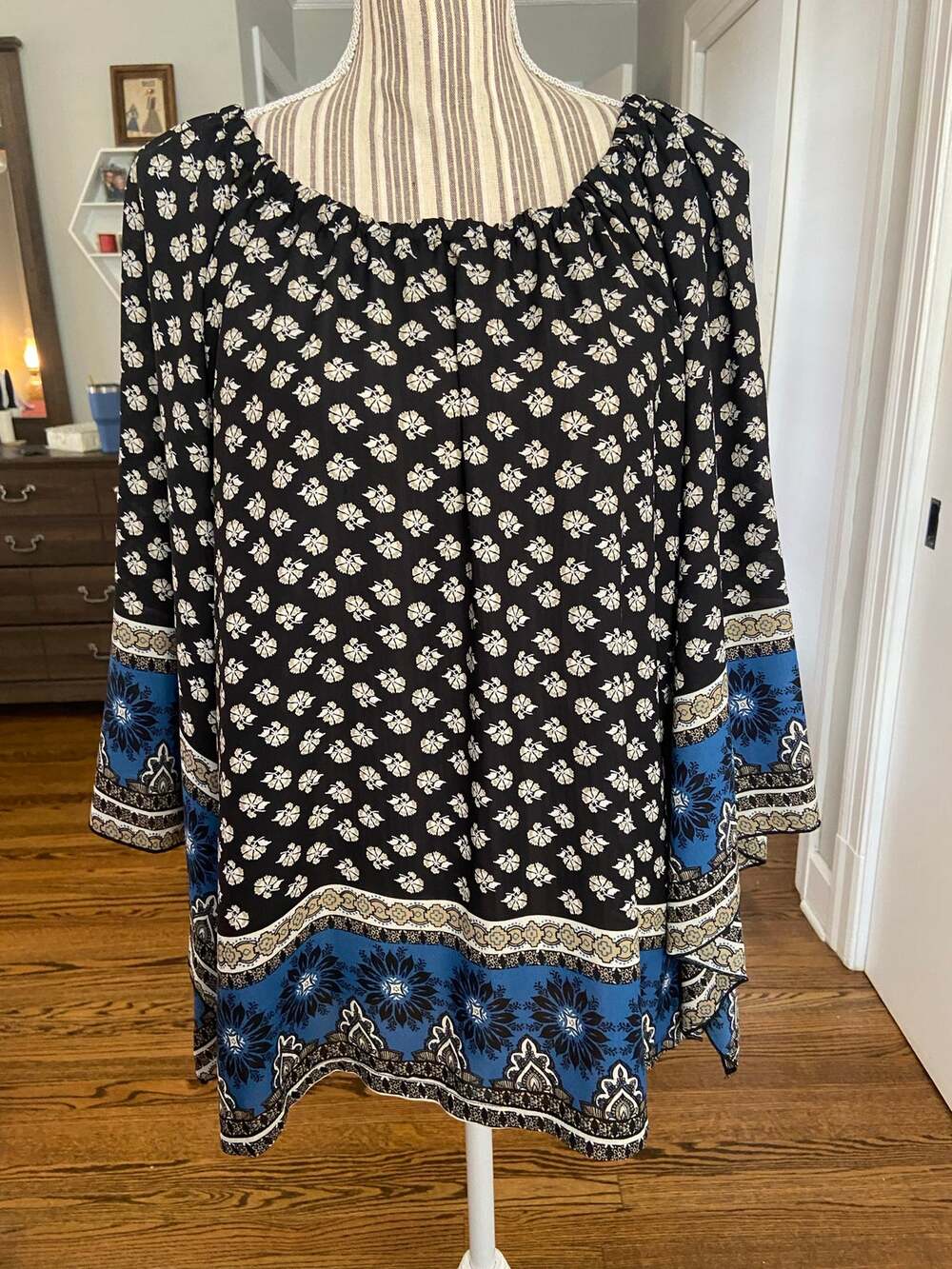New Directions black multi print boho dual neckline blouse with kimono sleeves